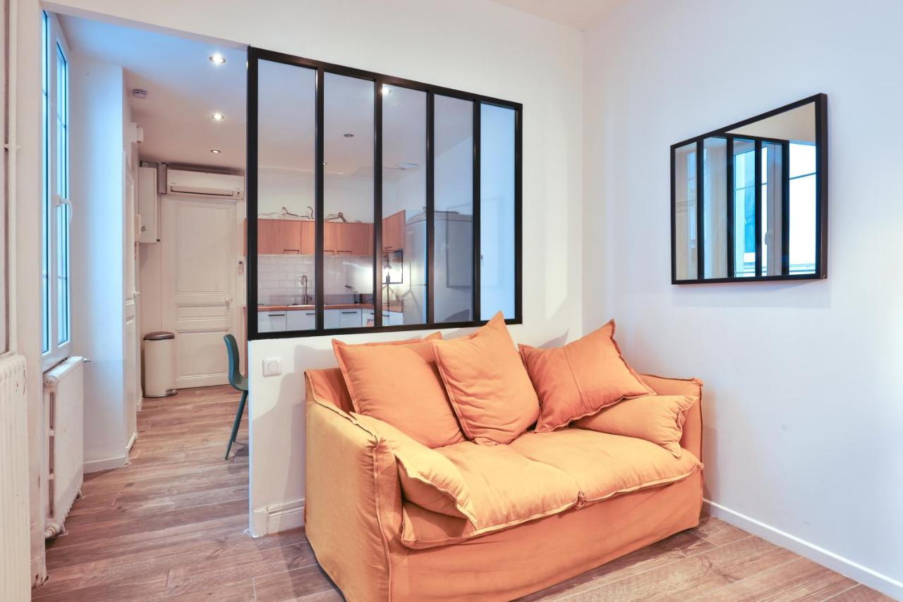 Fully Equipped, Ac & Central As Can Be Appartement *